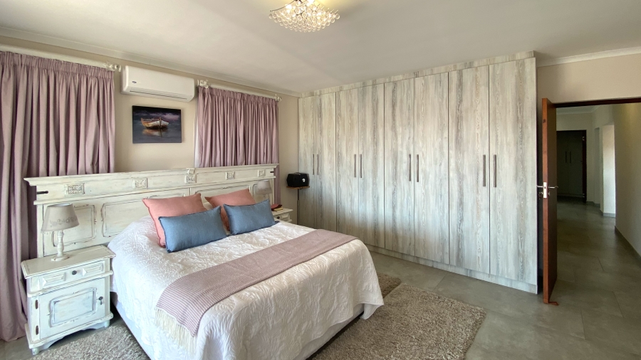 4 Bedroom Property for Sale in Port Owen Western Cape